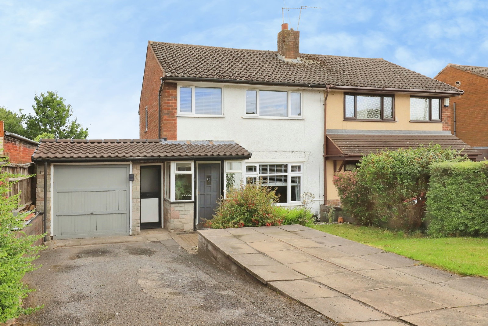 Semi Detached House in Walsall