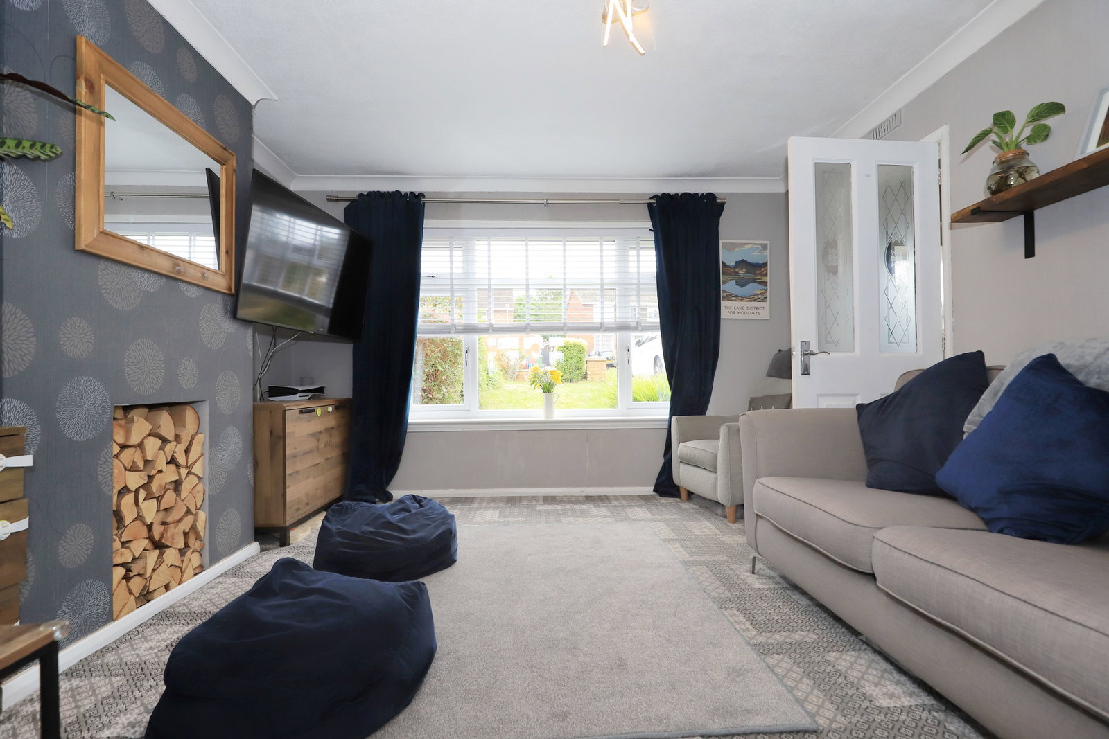 Semi Detached House in Walsall