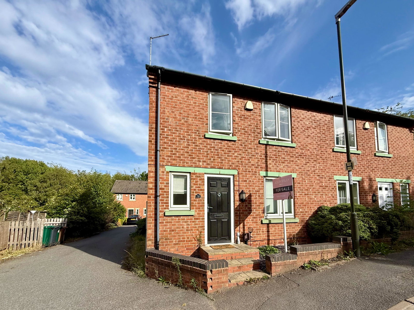 Terraced House for sale in Swadlincote, Coppice Side, Swadlincote