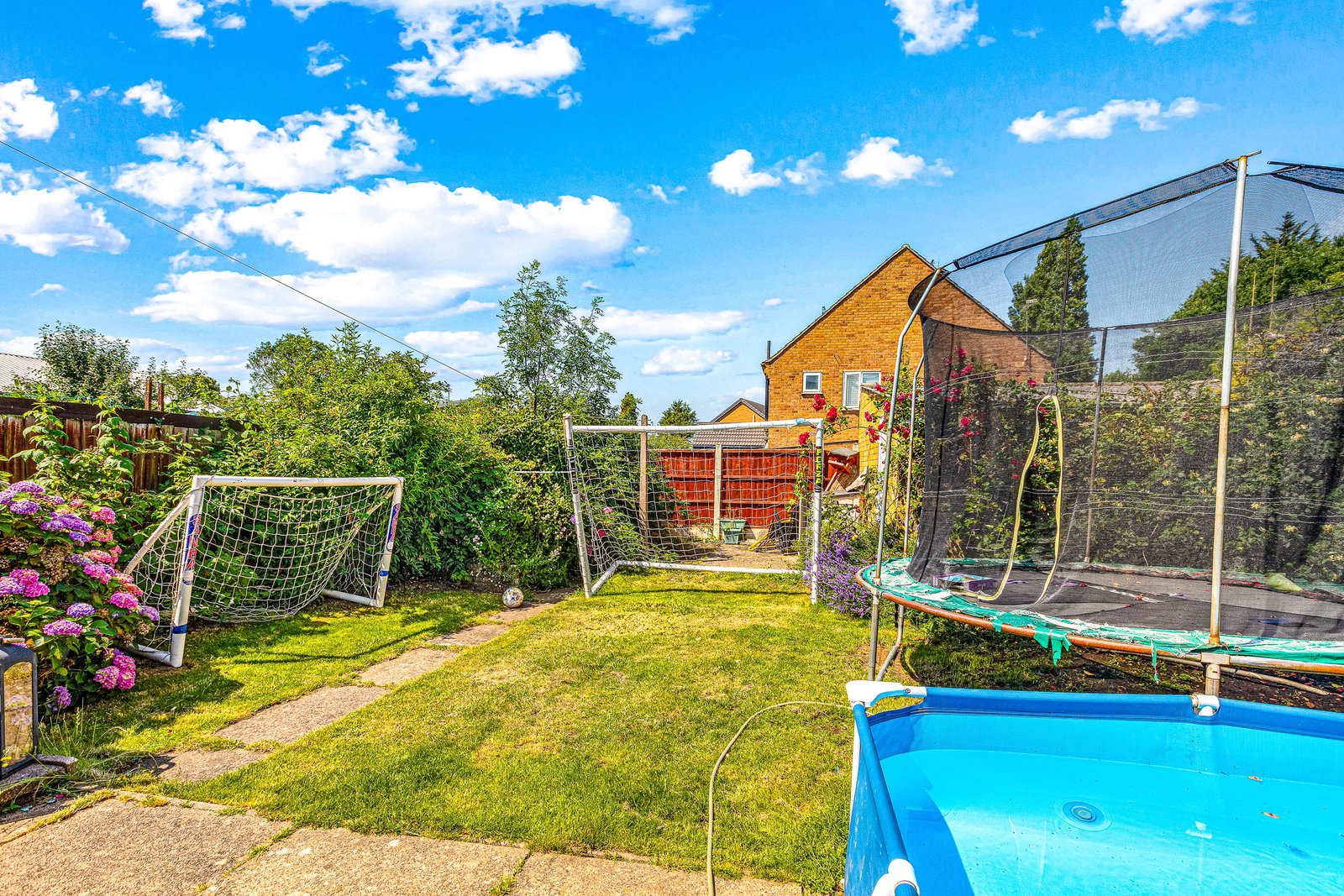 Semi Detached House in Leicester