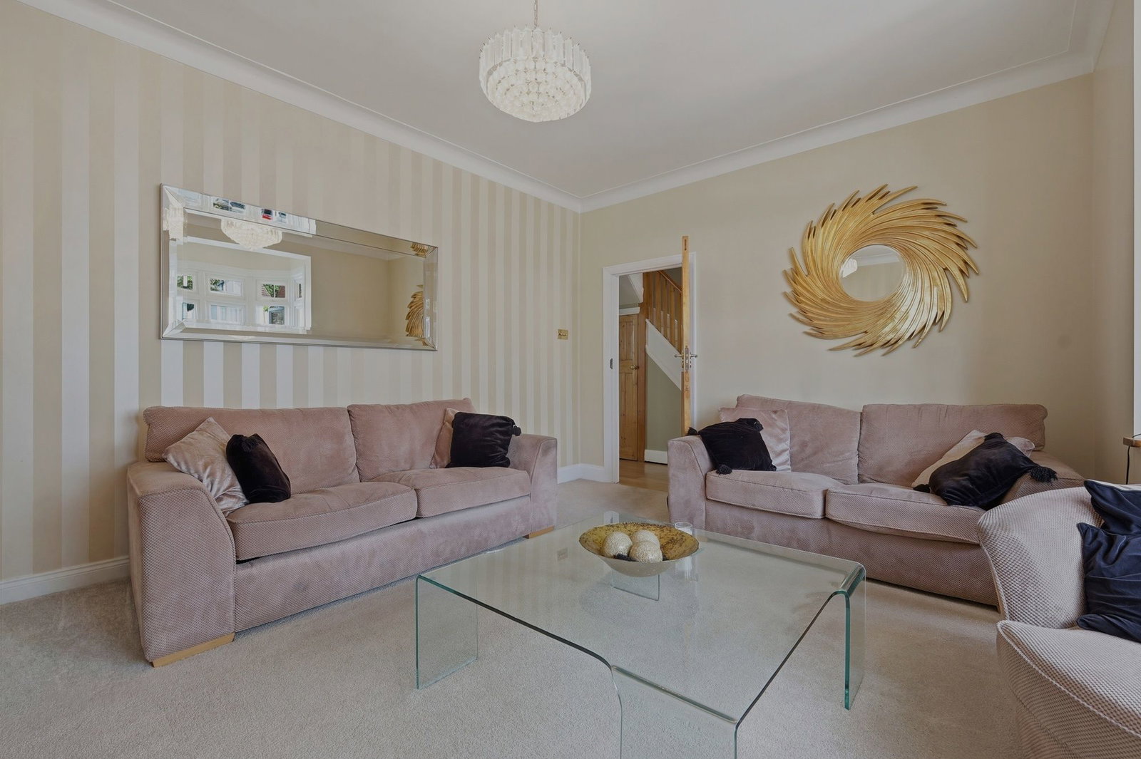 Semi Detached House in Romford