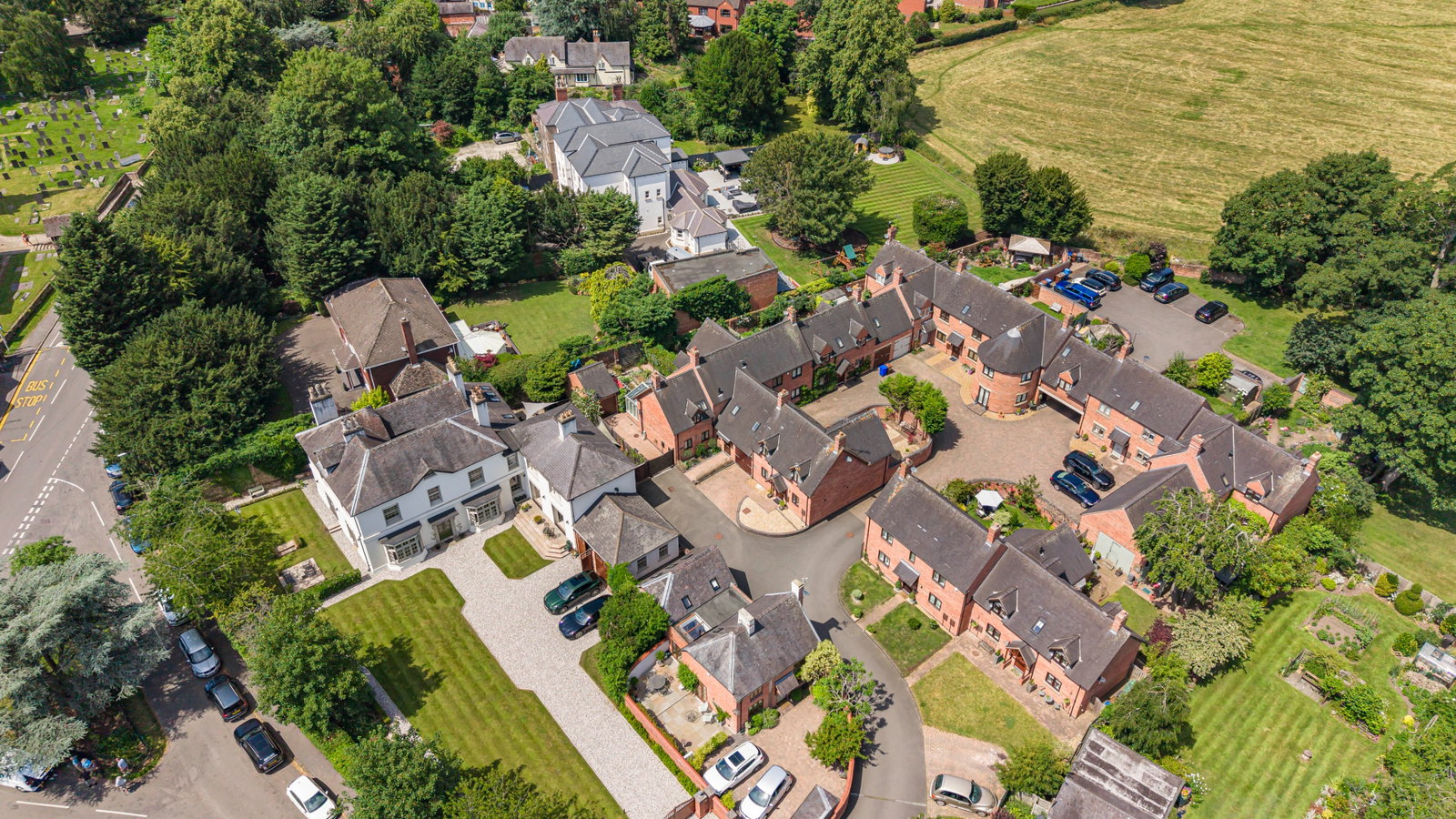 Semi Detached House in Burton-on-trent