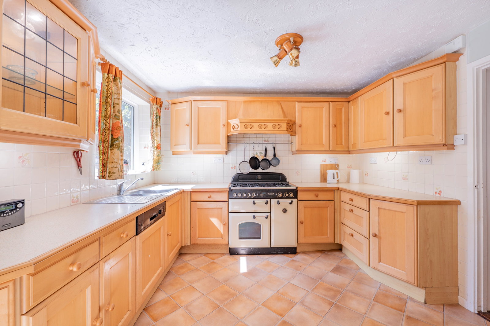 Detached House for sale in Tunbridge Wells, Woodhill Park, Pembury, Tunbridge Wells, TN2 4NW