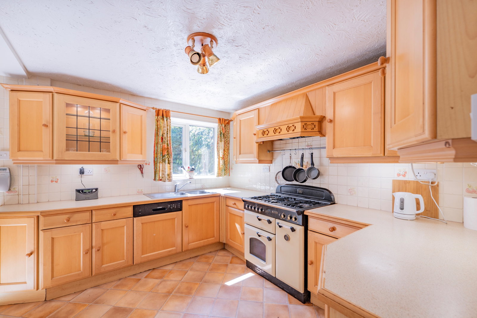 Detached House for sale in Tunbridge Wells, Woodhill Park, Pembury, Tunbridge Wells, TN2 4NW