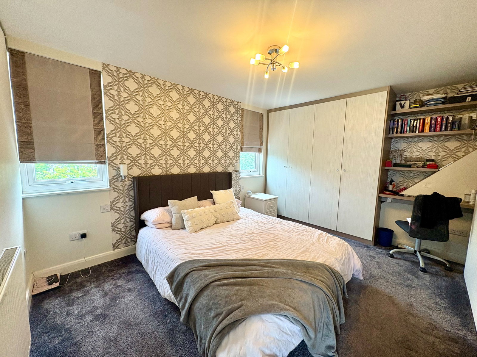 Semi Detached House in Edgware