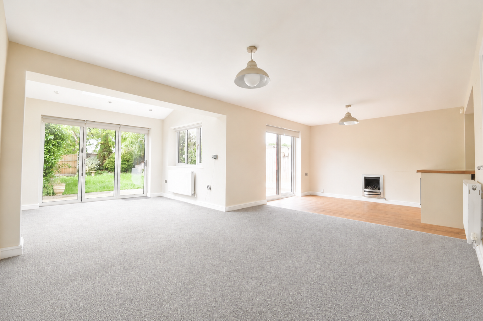 Detached House in Burton-on-trent