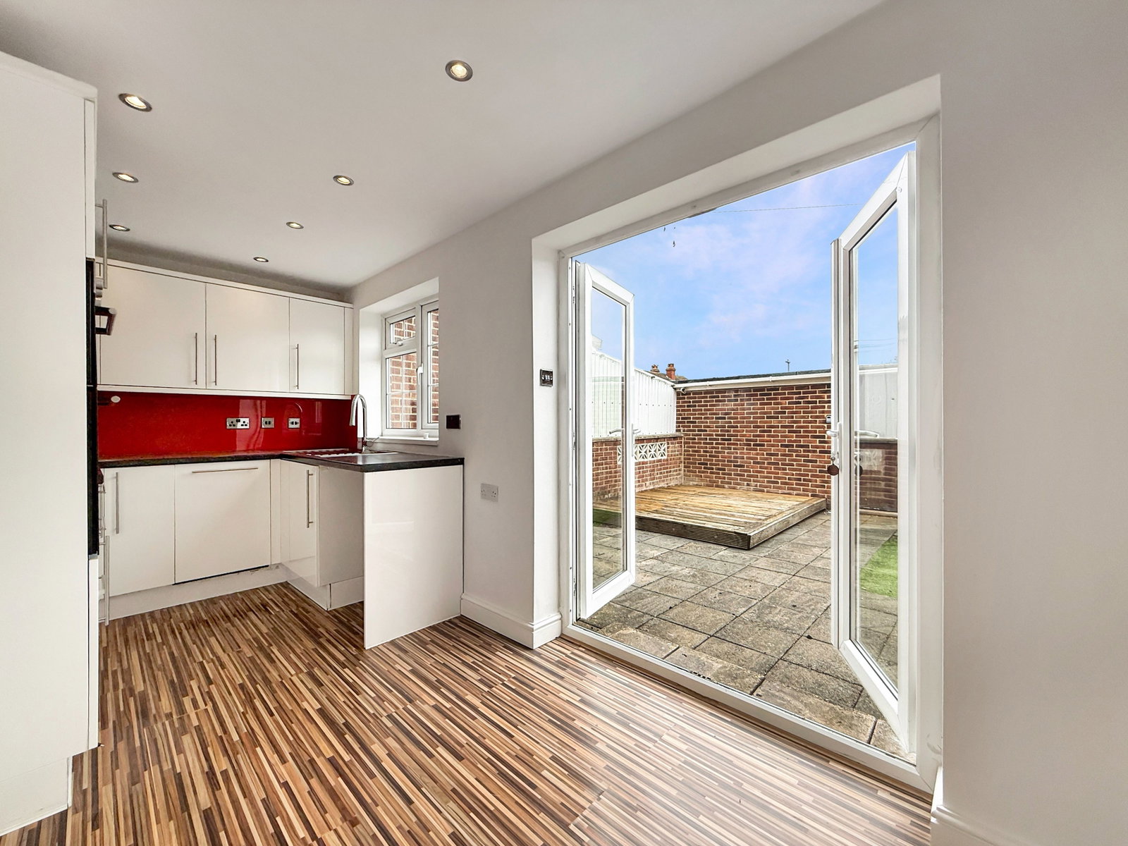 Semi Detached House for sale in Melksham, Berryfield Close, Melksham, SN12