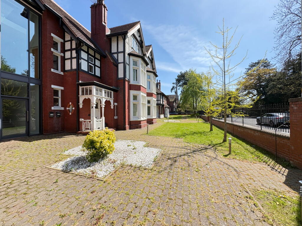 Flat in Wolverhampton