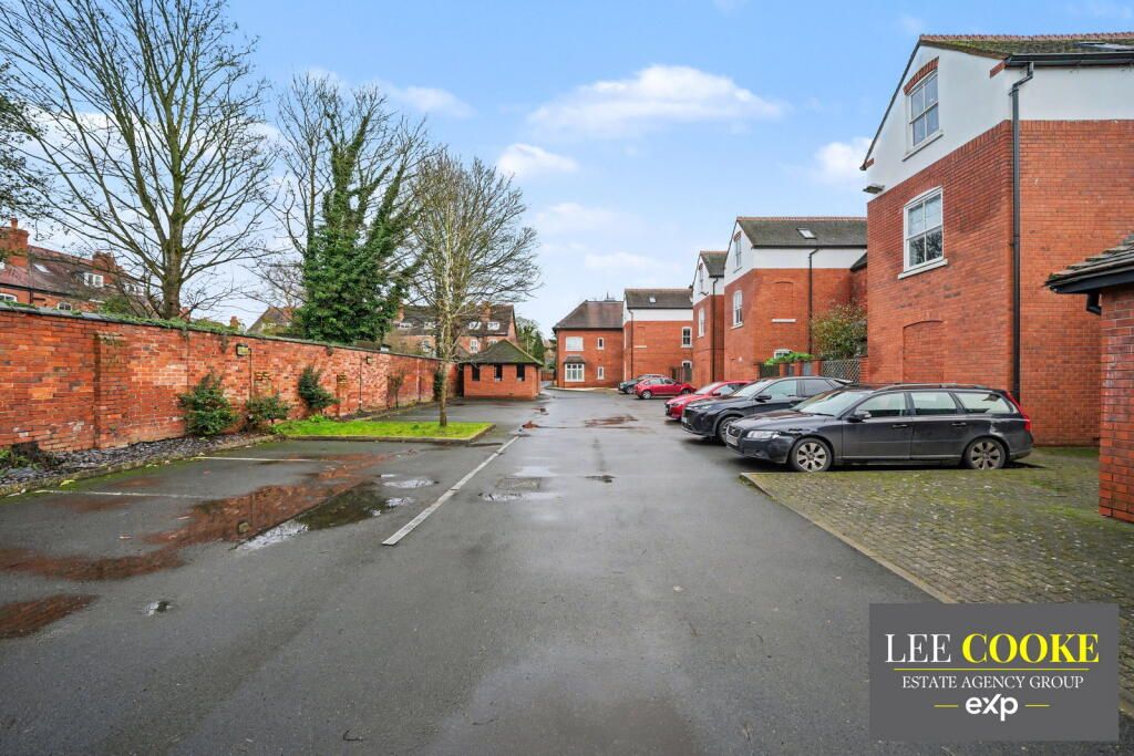 Flat in Wolverhampton