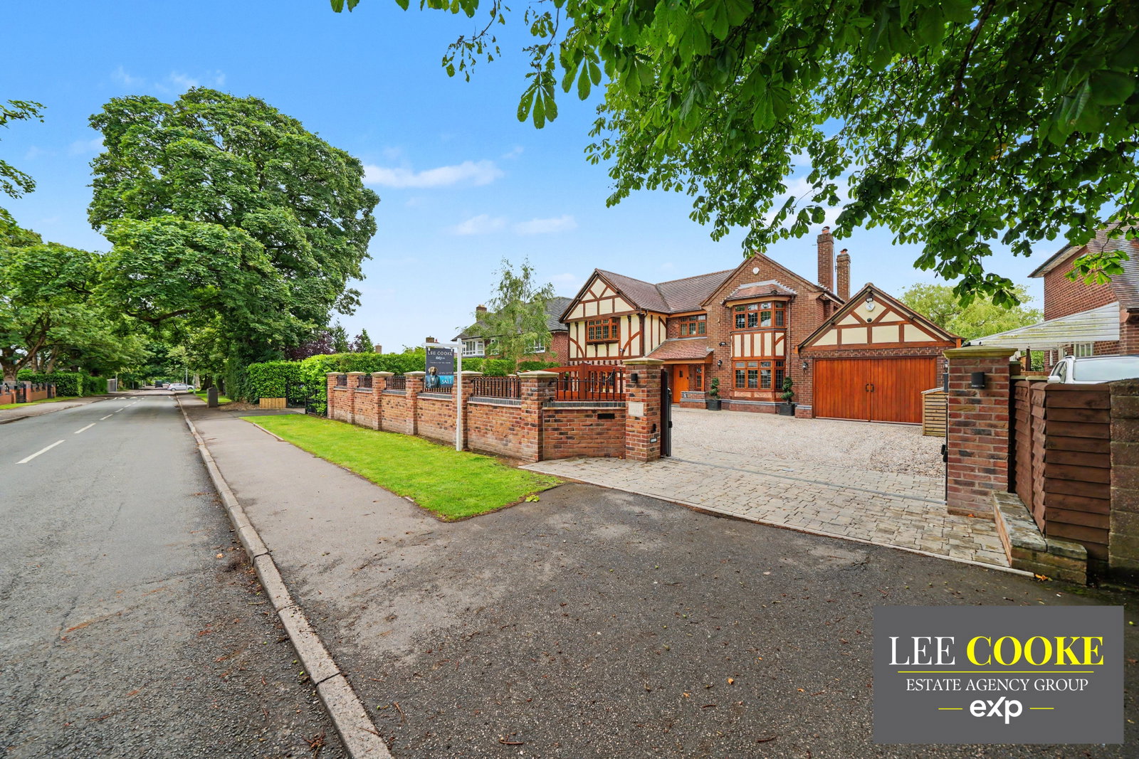 Detached House in Wolverhampton