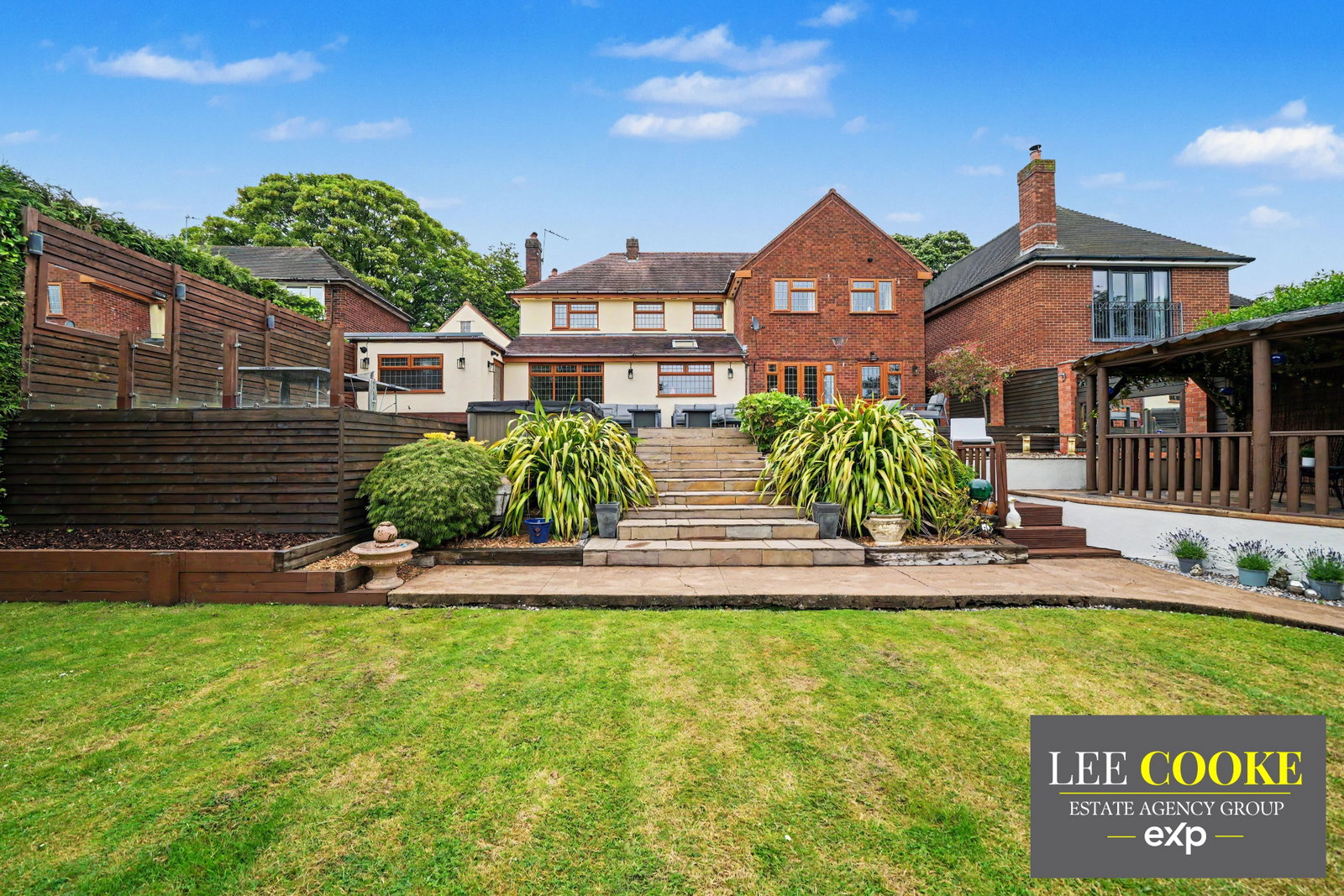 Detached House in Wolverhampton