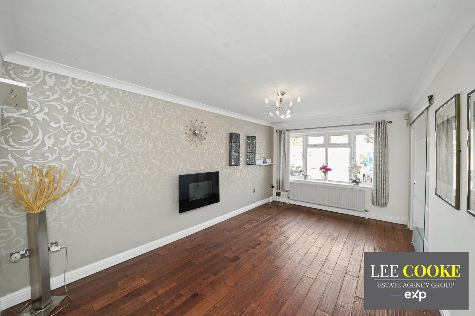 Semi Detached Bungalow for sale in Wolverhampton, Marklin Avenue, Oxley, Wolverhampton, WV10 6AE