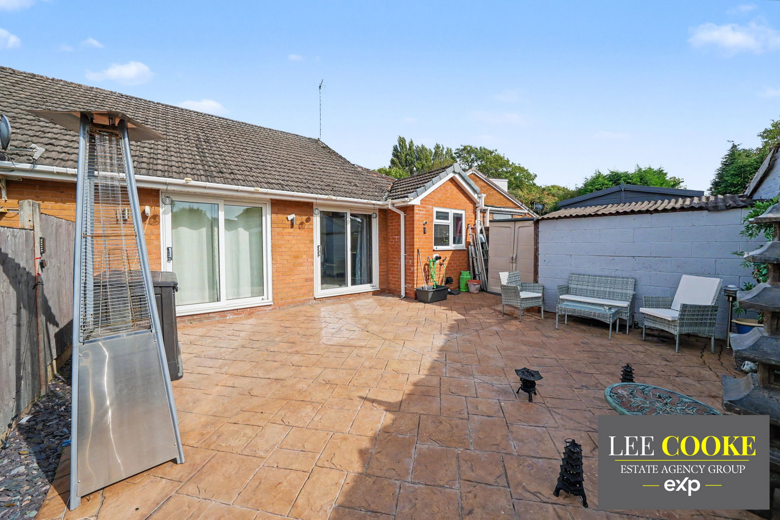 Semi Detached Bungalow for sale in Wolverhampton, Marklin Avenue, Oxley, Wolverhampton, WV10 6AE