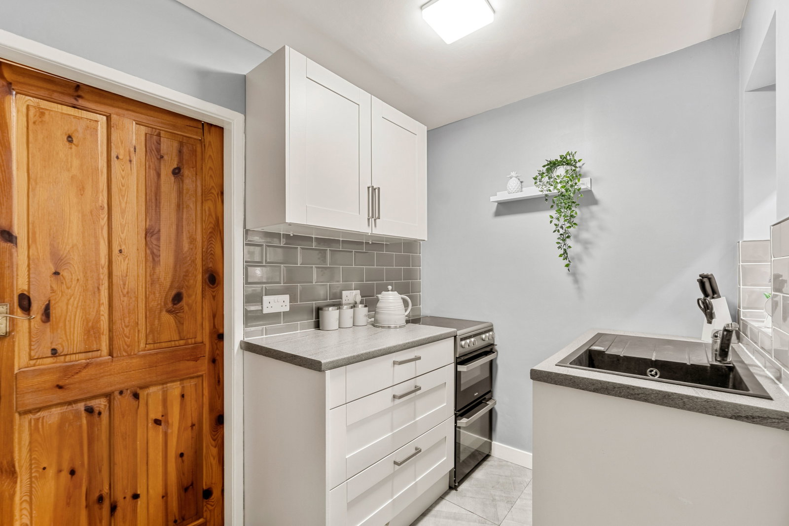 Semi Detached House in Brighouse