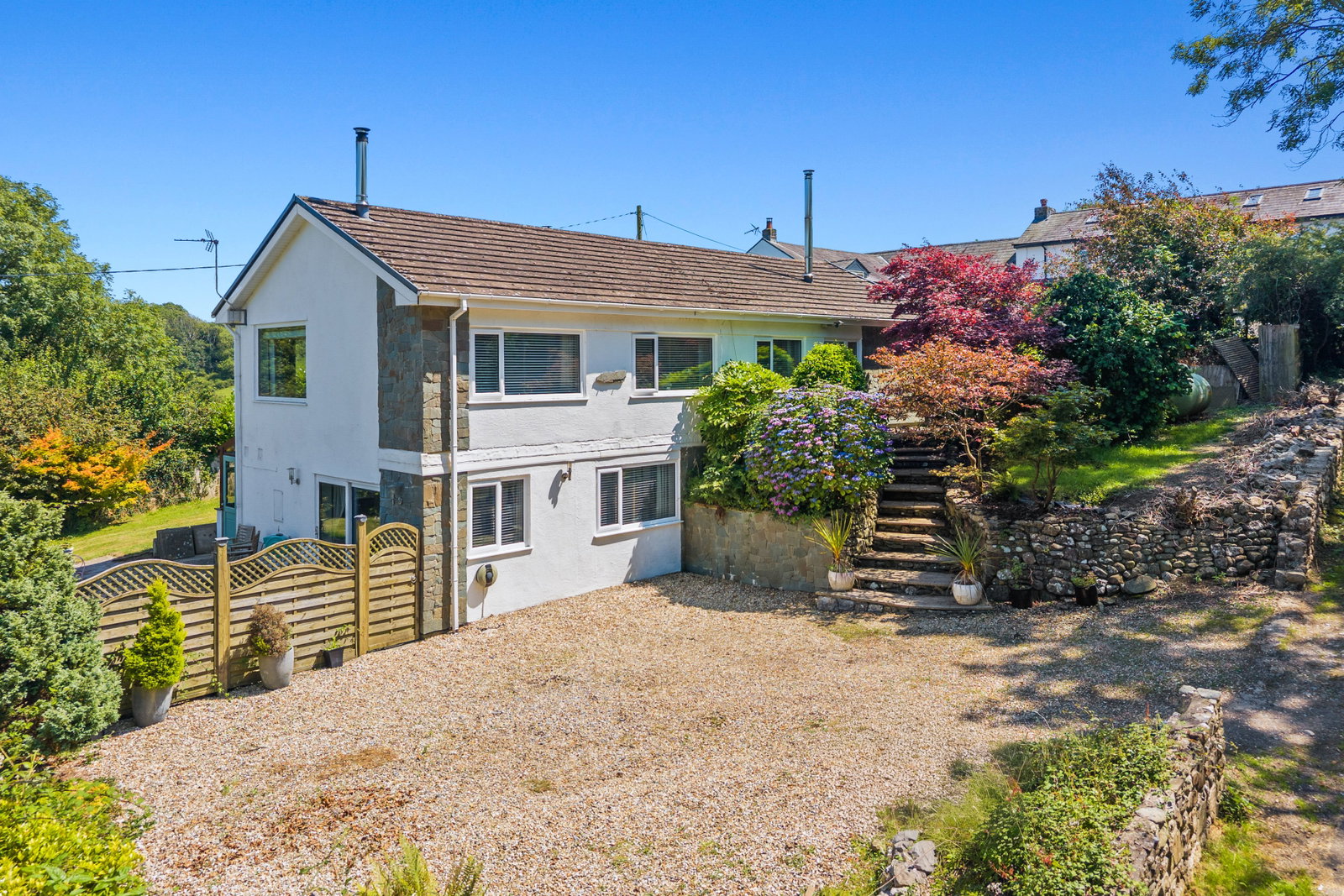 Detached House in Swansea