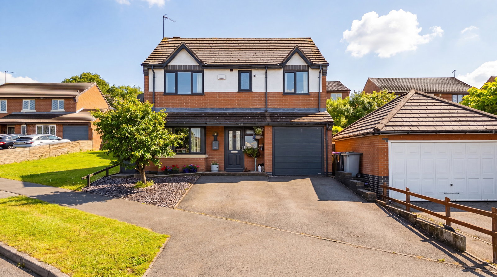 Detached House in Grantham