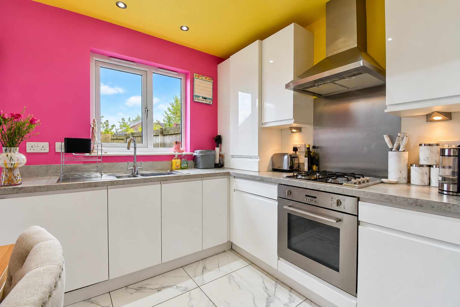 Semi Detached House for sale in Chorley, Rossendale Drive, Adlington, Lancashire, PR6, 1184 m²