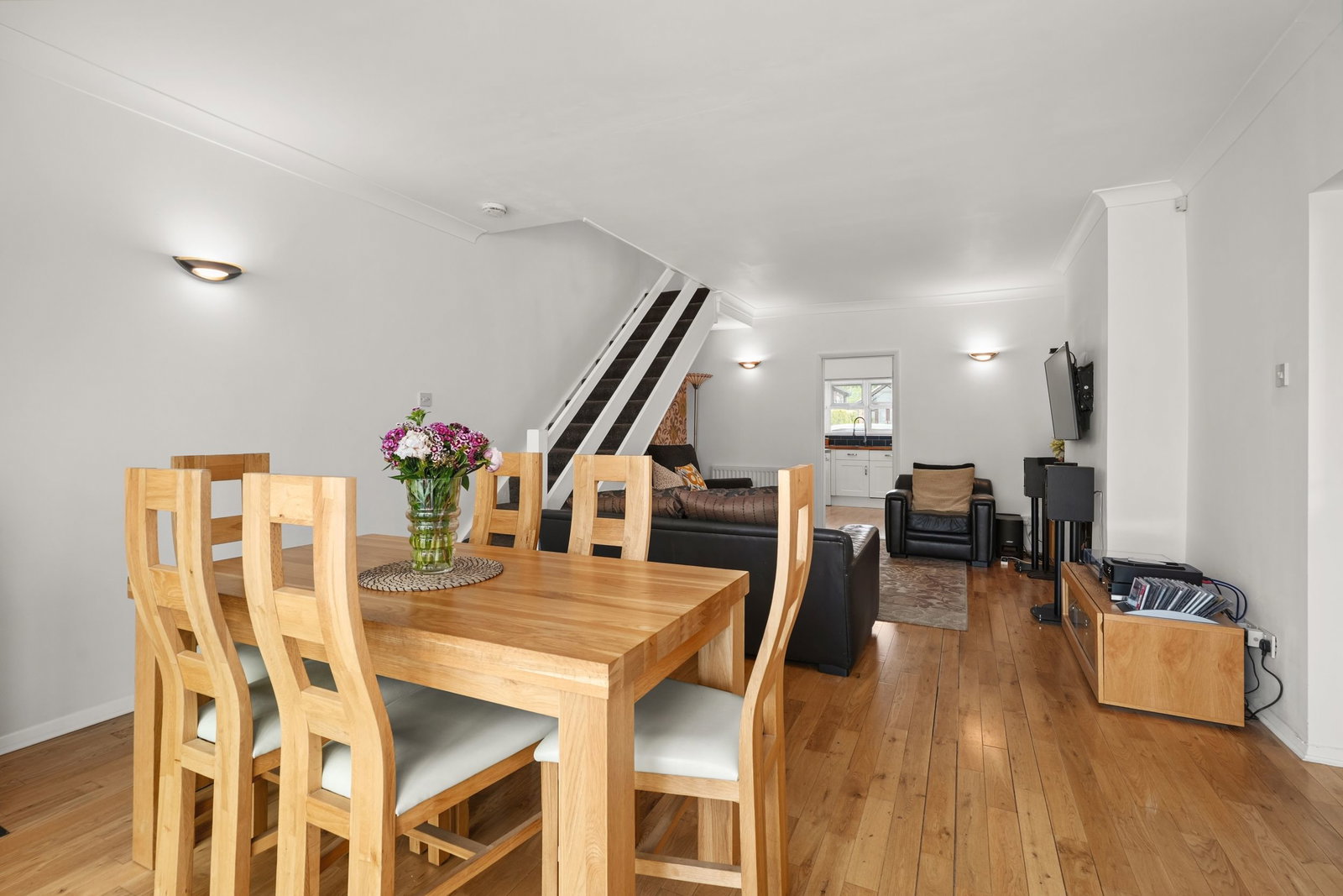 Semi Detached House in Northampton