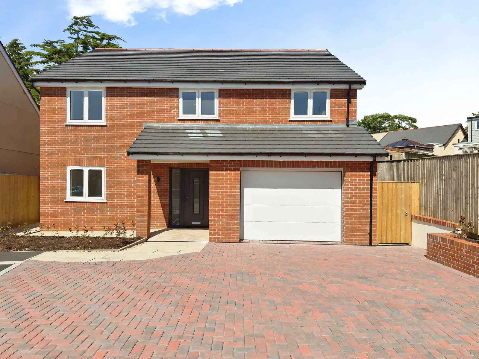 Detached House in Swansea