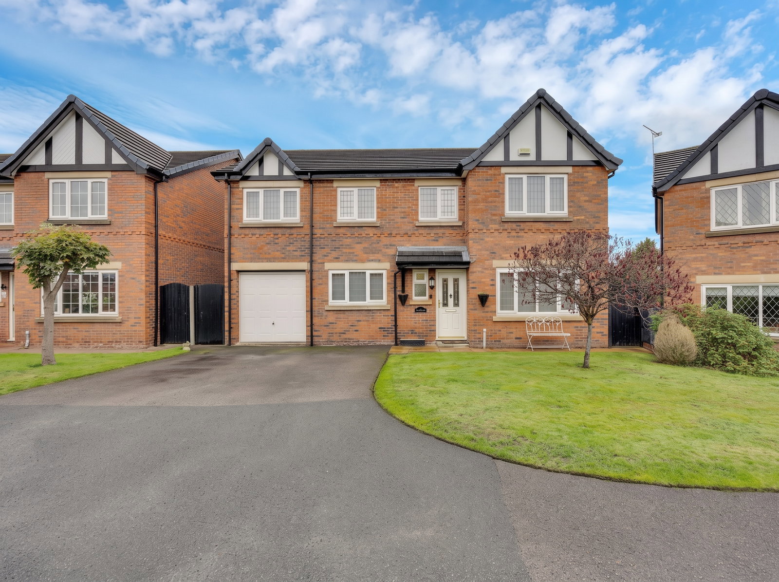 Detached House for sale in Crewe, St Matthew Close, Haslington