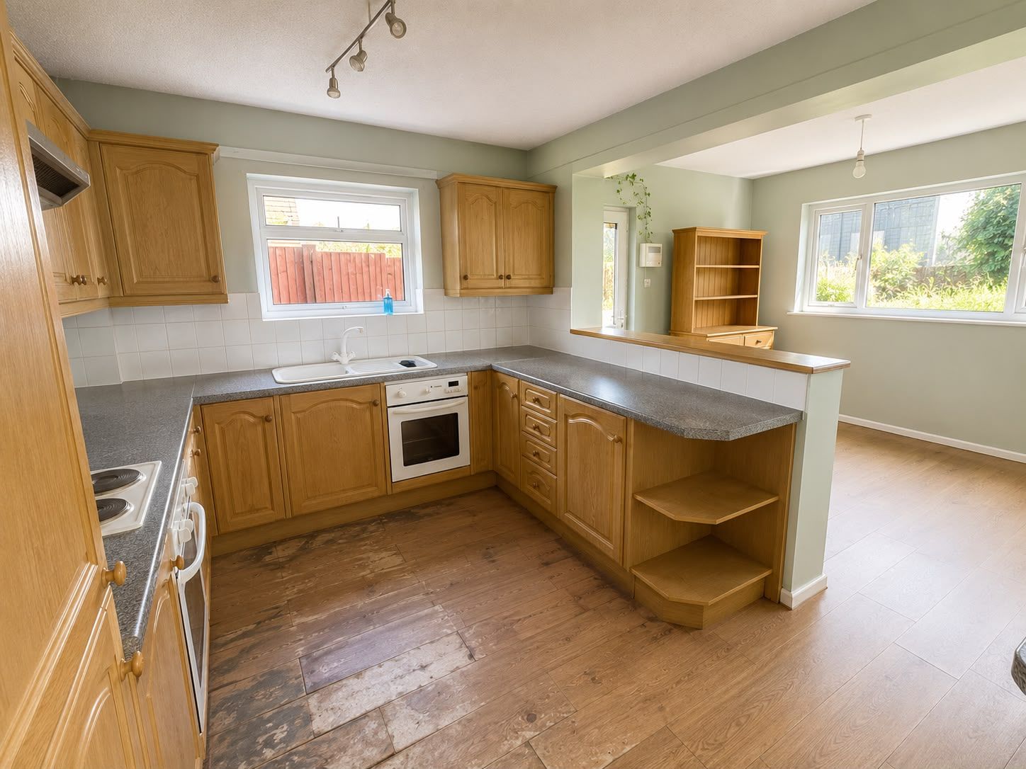 Semi Detached House in Swansea