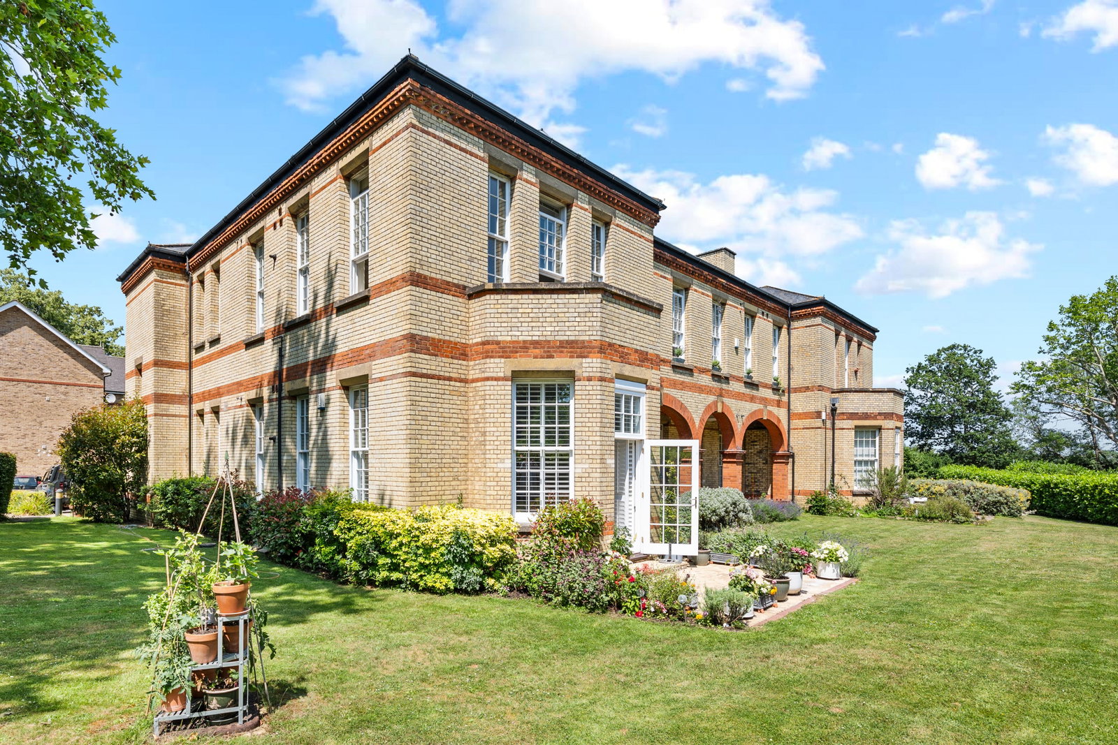Flat in Epsom