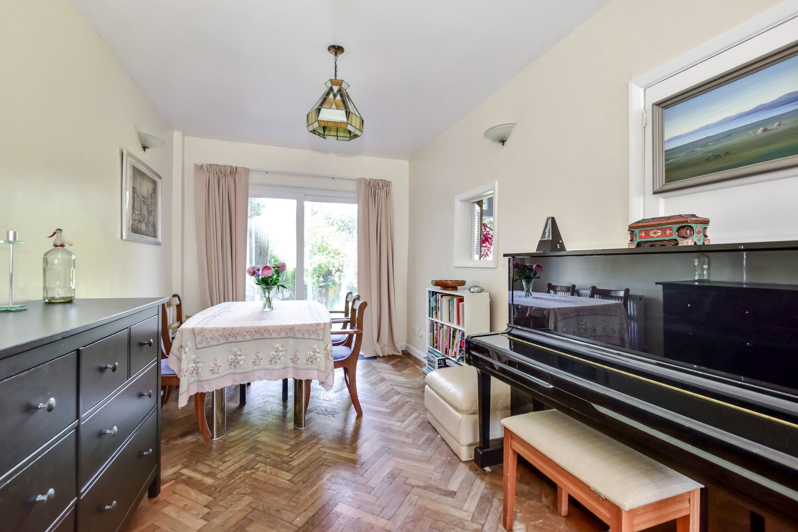 Semi Detached House in Stanmore