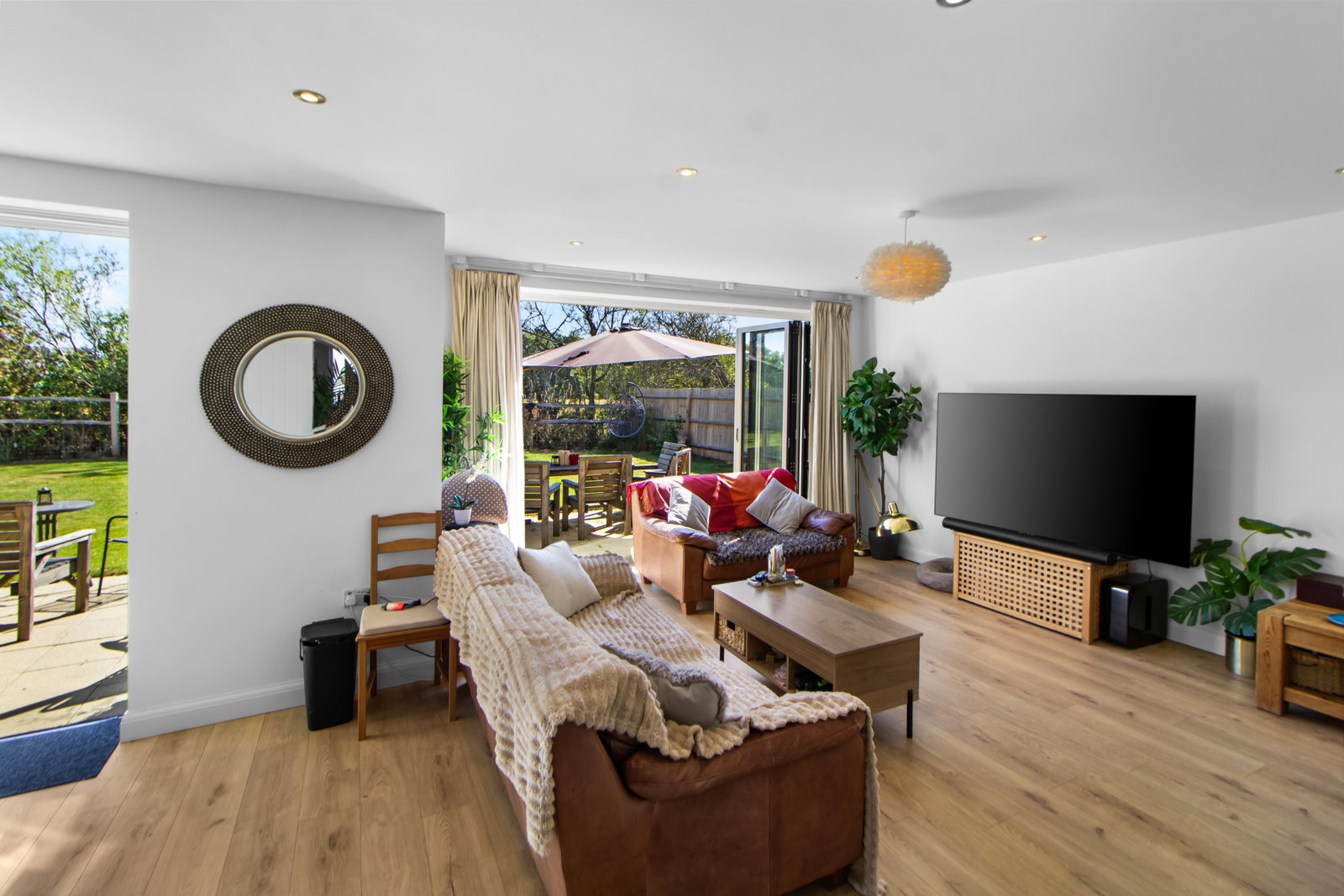 Detached House for sale in Edenbridge, Merlin Drive, Edenbridge, Kent, TN8 6QQ