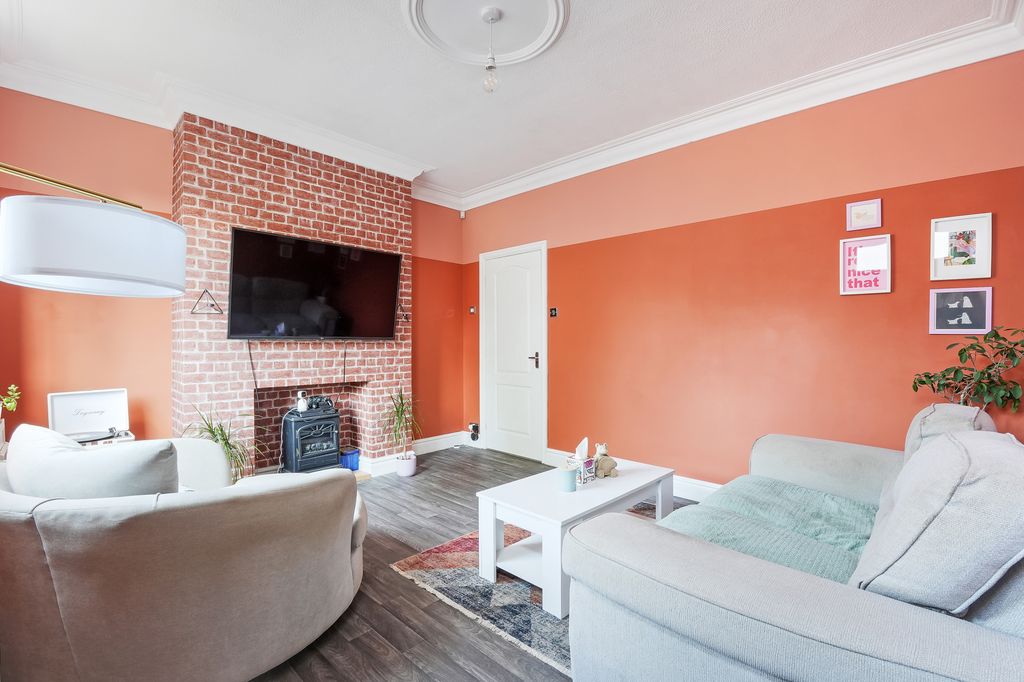 Semi Detached House in Rotherham