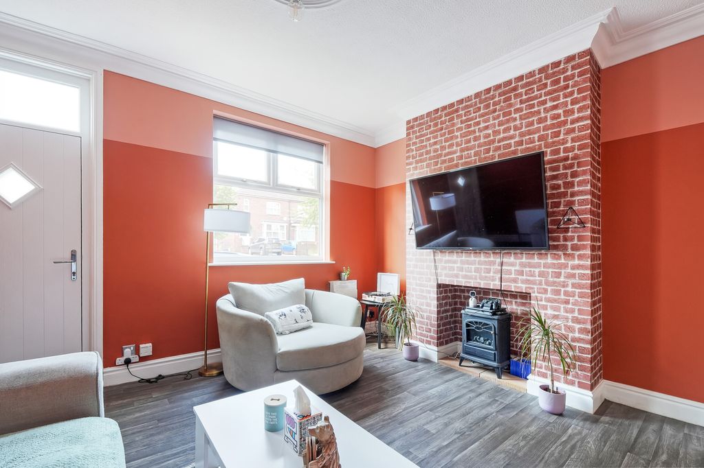 Semi Detached House in Rotherham