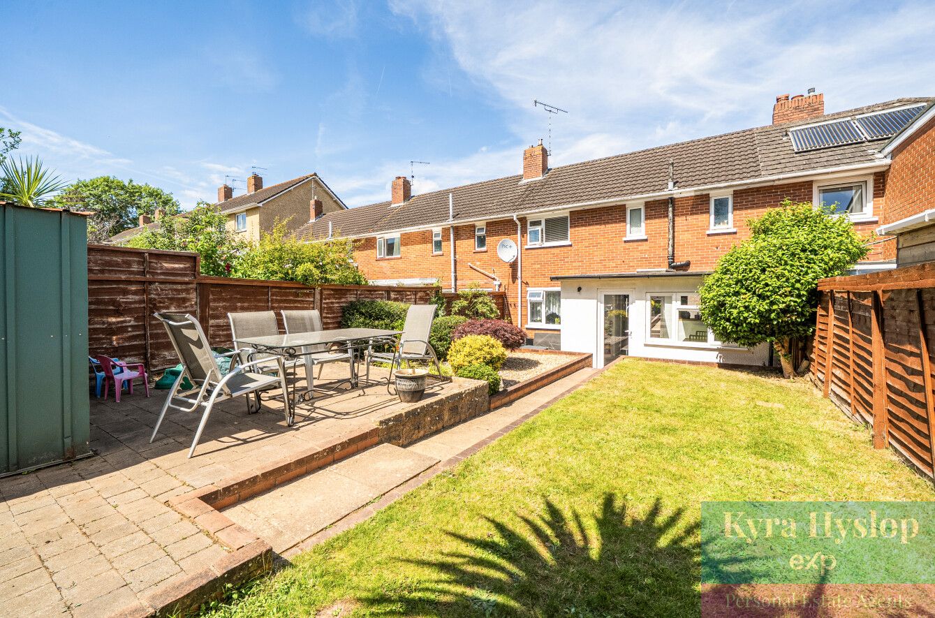 Semi Detached House in Exeter