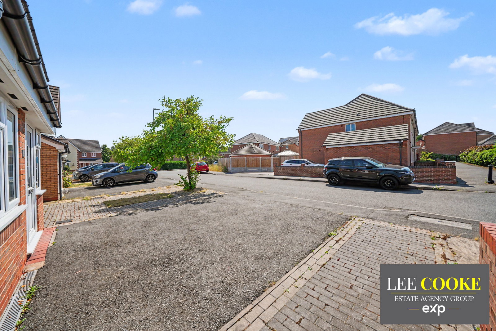 Detached House in Walsall 5