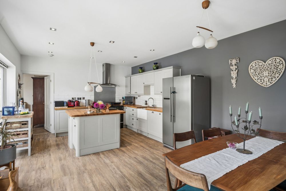 Detached House in Witney