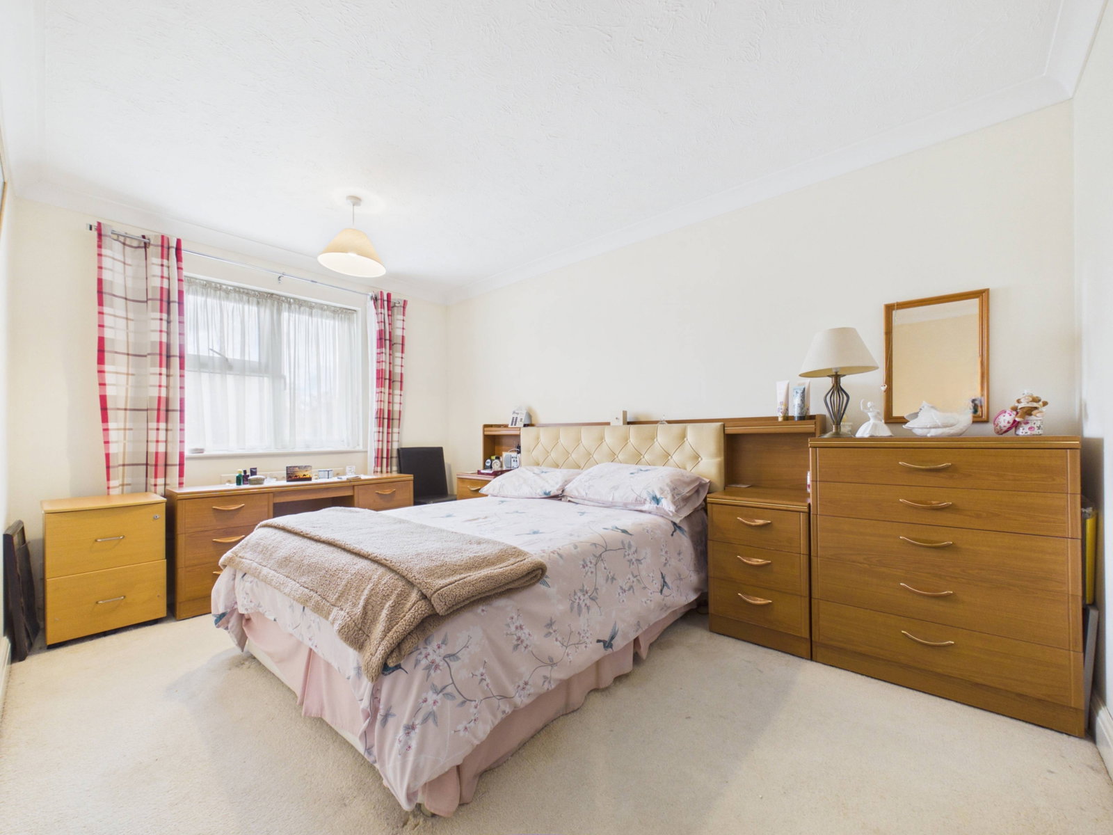 Semi Detached House for sale in Rochester, Grandsire Gardens, Hoo, Rochester, ME3 9LH