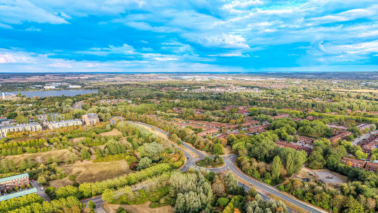 Apartment for sale in Milton Keynes, Columbia Place, Campbell Park, Milton Keynes, MK9 4BE