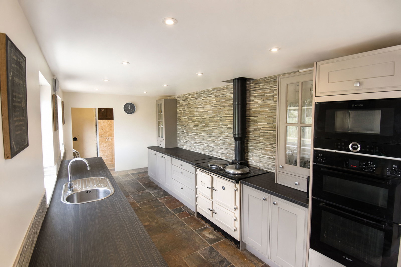 Semi Detached House in Kingswinford