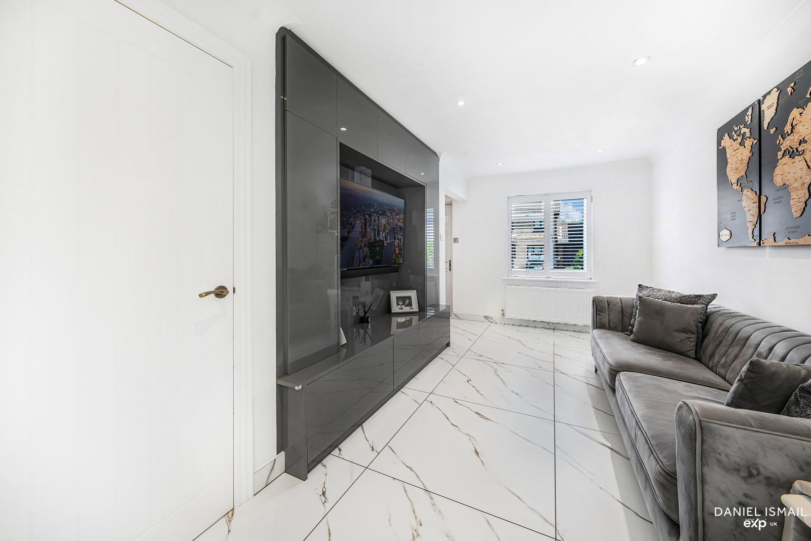 Semi Detached House in Basildon