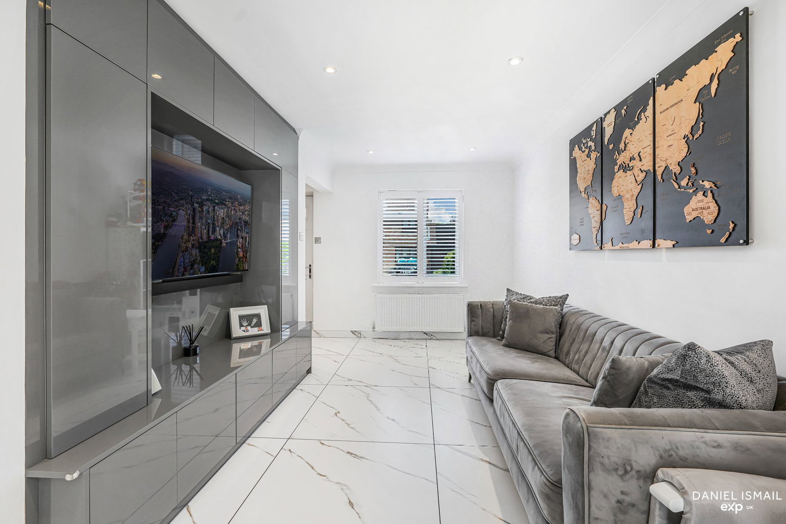 Semi Detached House in Basildon