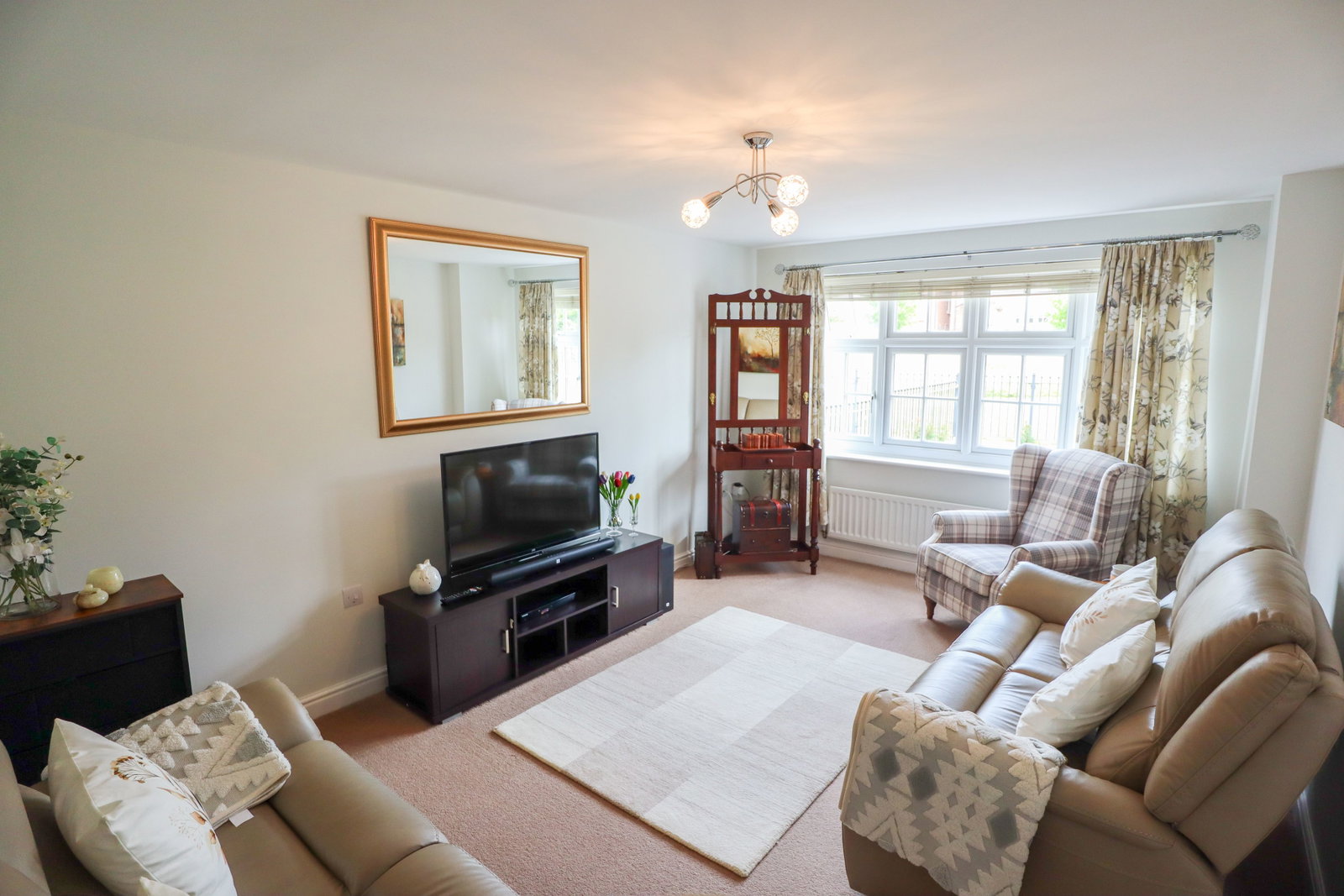 Semi Detached House in Calne