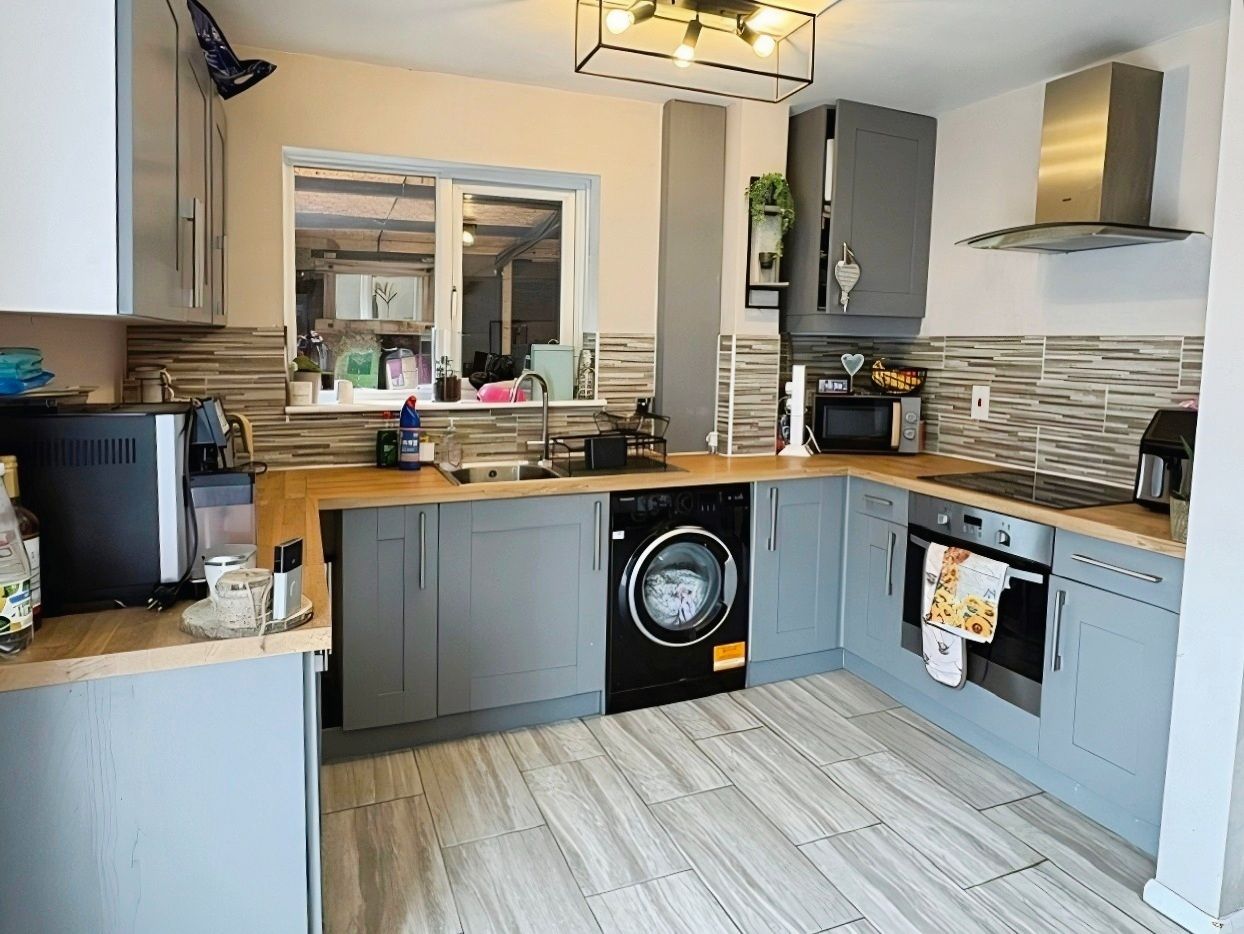 Semi Detached House in Hinckley