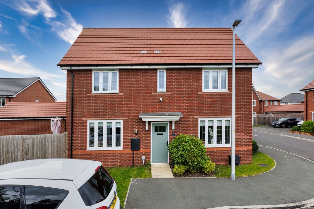 Detached House in Runcorn