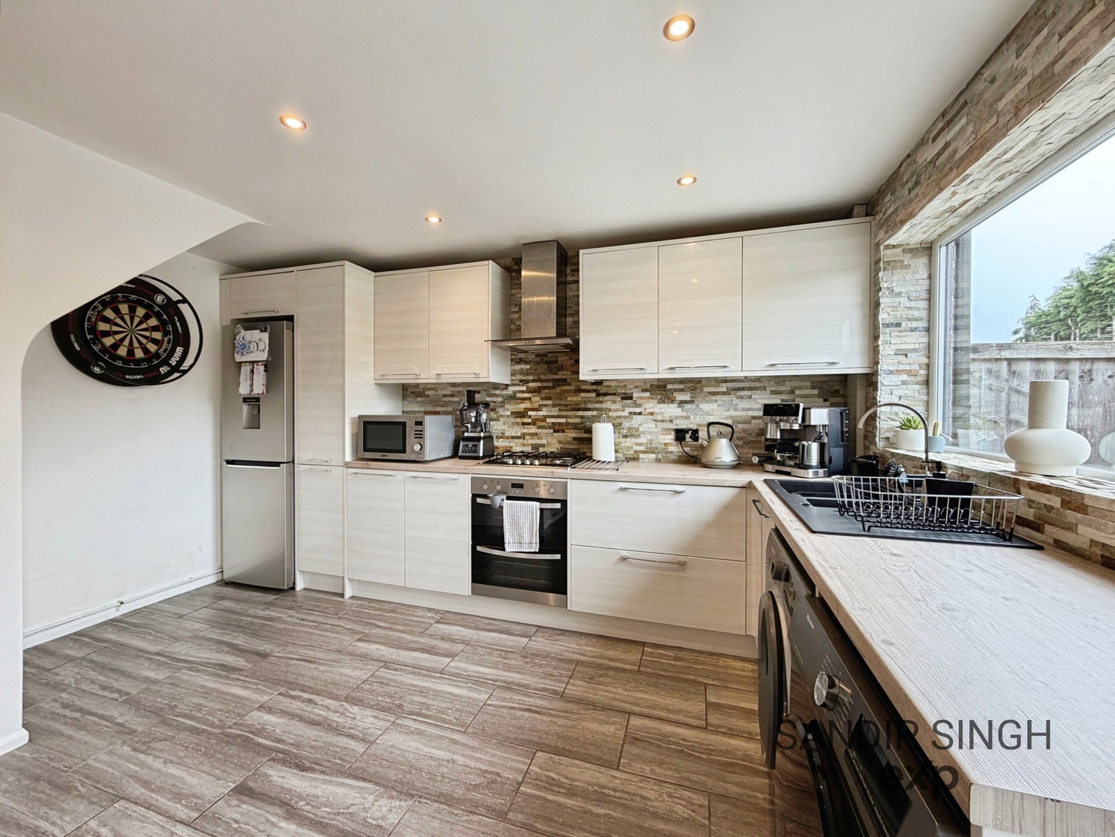 Semi Detached House in Preston