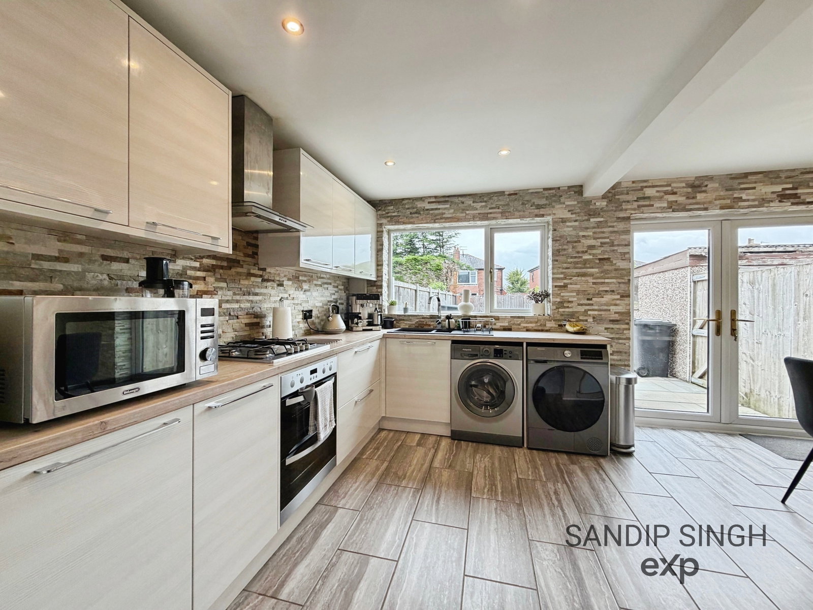 Semi Detached House in Preston