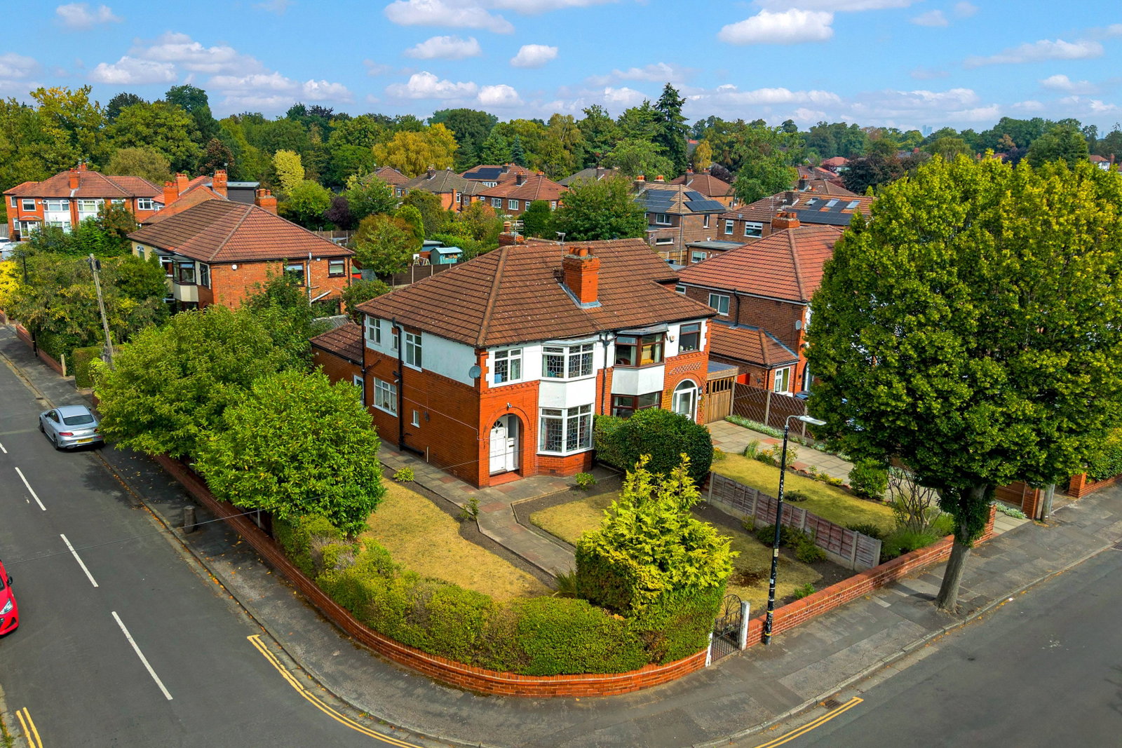 Semi Detached House for sale in Sale, Woodbourne Road, Sale, M33