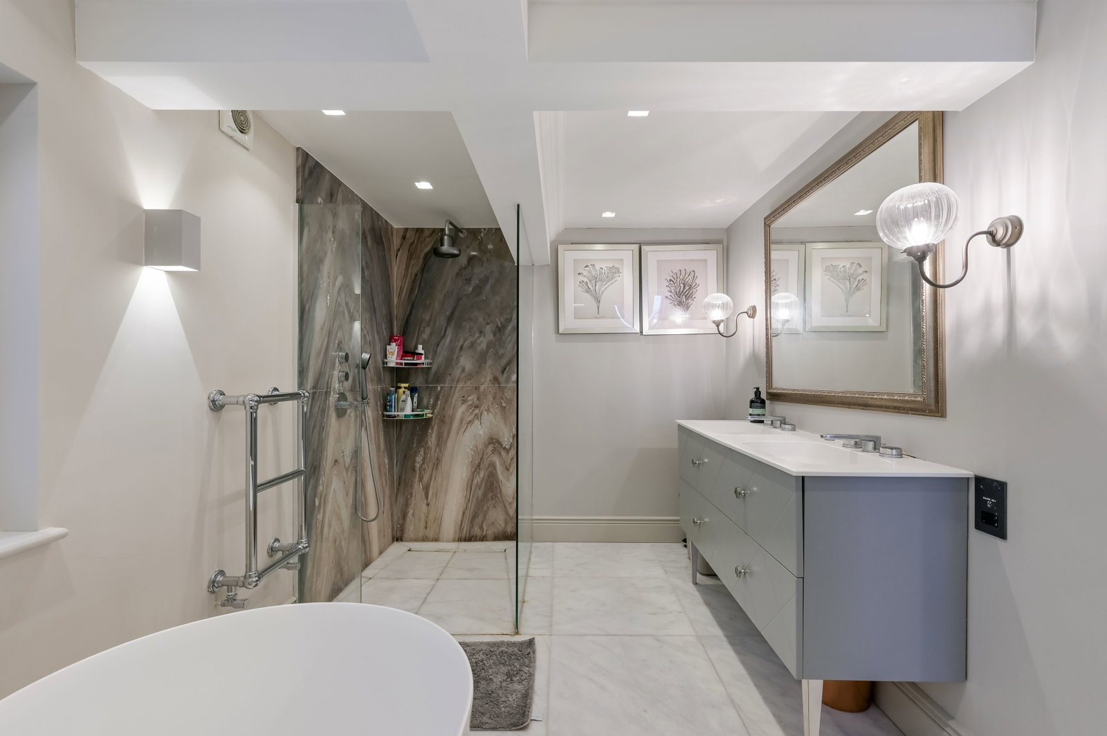 Flat for sale in London, Queen's Gate Place, London, SW7 5NU, 1681 m²