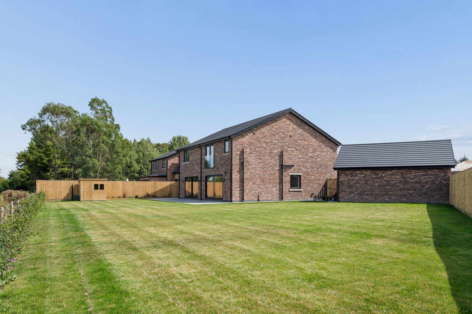 Detached House in Preston 3