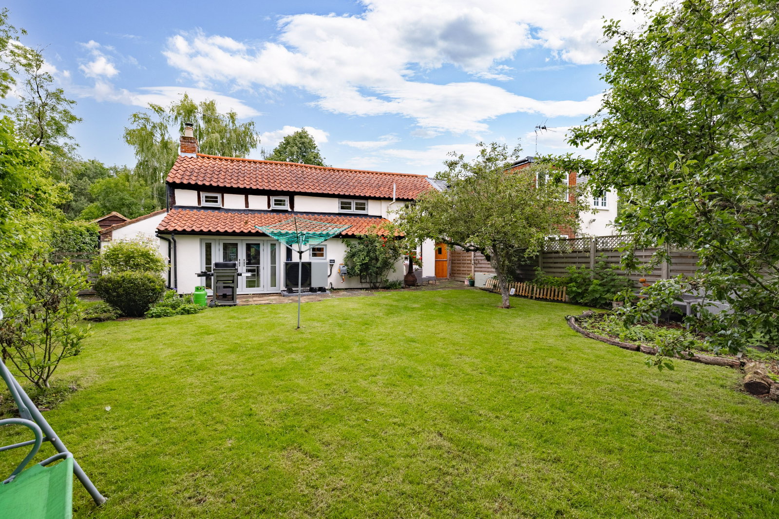 Semi Detached House in Newport Pagnell