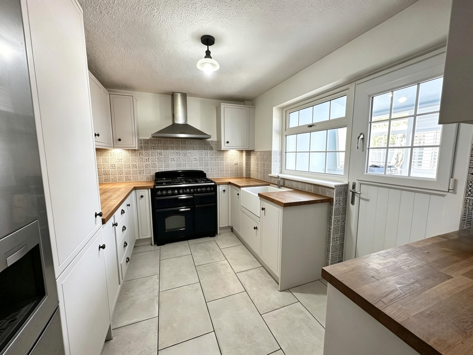 Semi Detached House in Oldbury