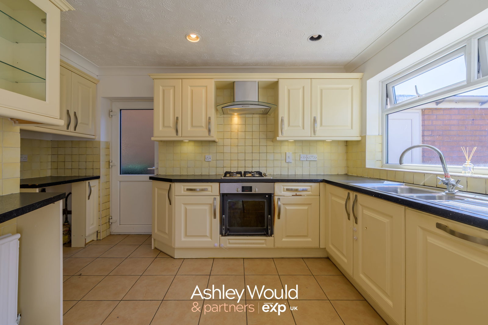 Detached House for sale in Oldbury, Kendal Rise, Oldbury, B68 8ER