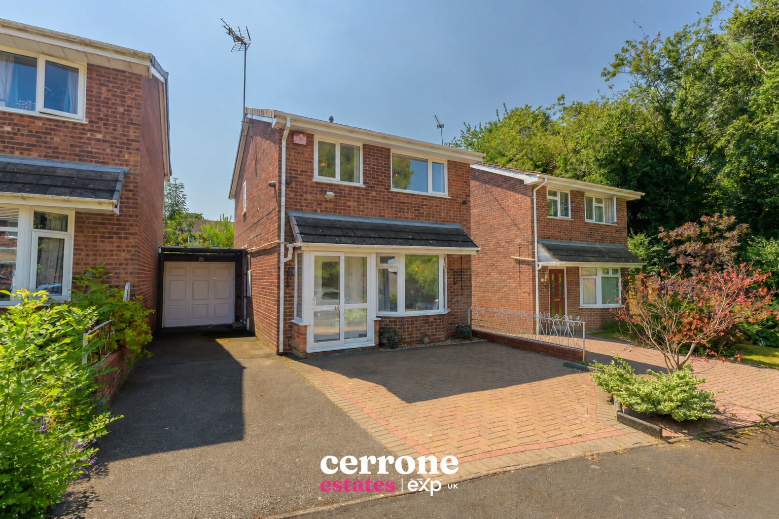 Link Detached House in Redditch